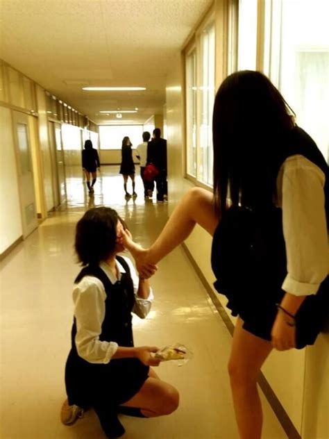 えろ いじめ|性的イジメ女子中学生がボコボコにされ服を脱がされる